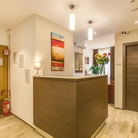 House Garden בית הארחה 4*