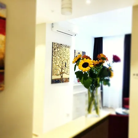 House Garden בית הארחה רומא